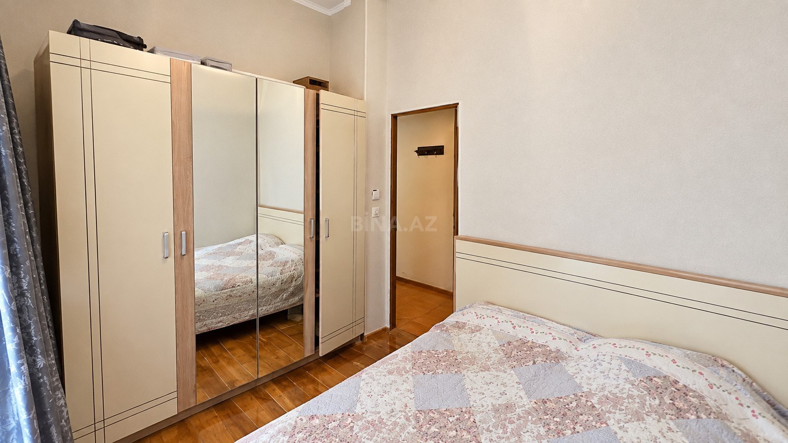 3 otaqlı Köhnə tikili, 28 May m., Bakı