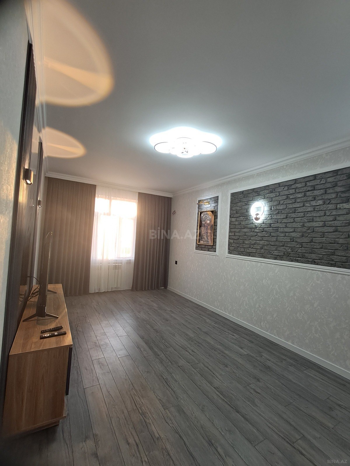 3 otaqlı Köhnə tikili, İnşaatçılar m., Bakı