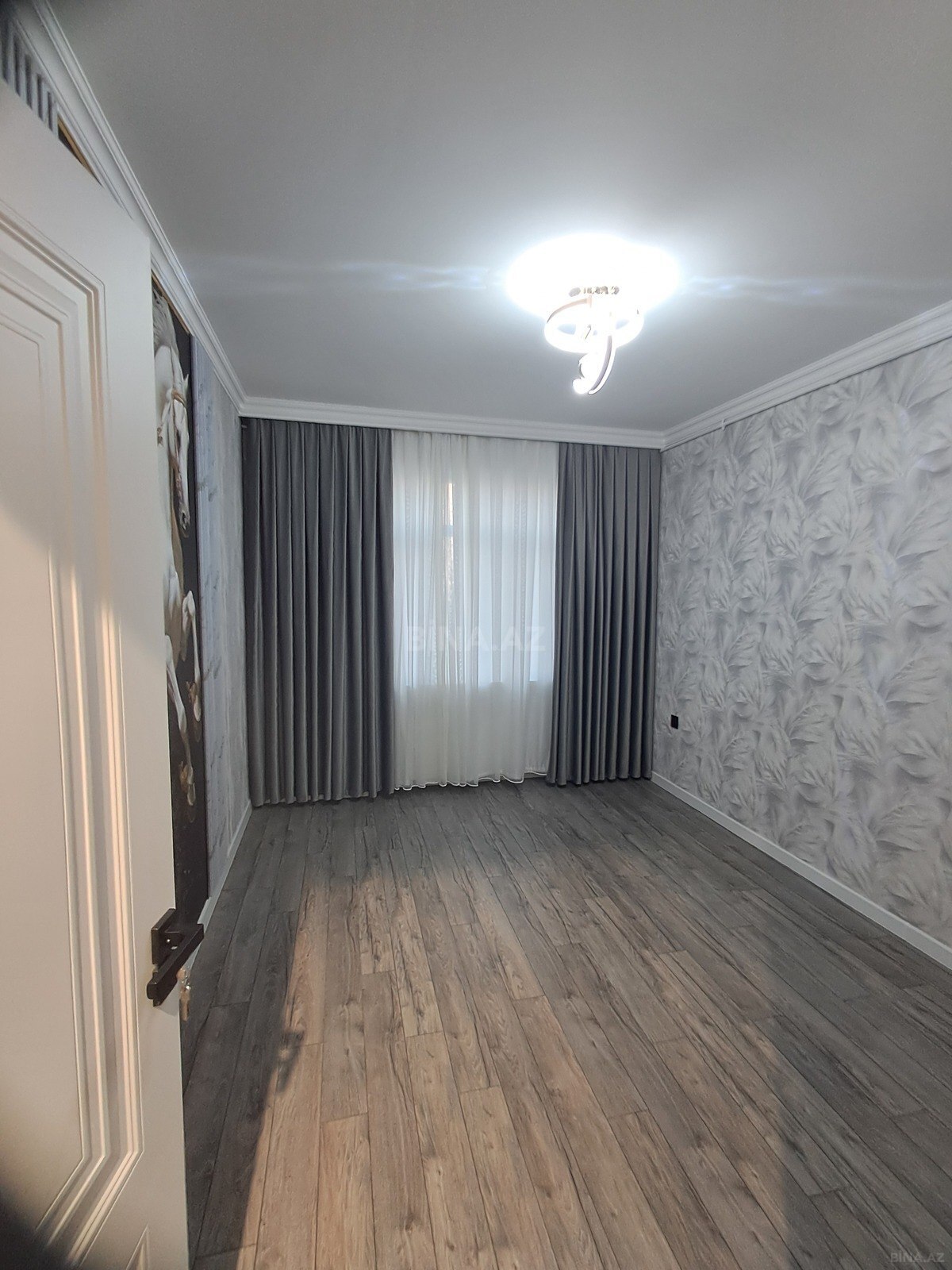 3 otaqlı Köhnə tikili, İnşaatçılar m., Bakı