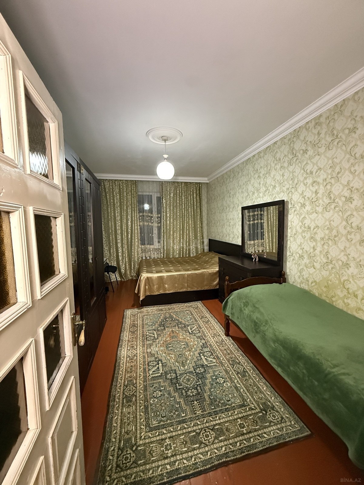 3 otaqlı Köhnə tikili, Gənclik m., Bakı