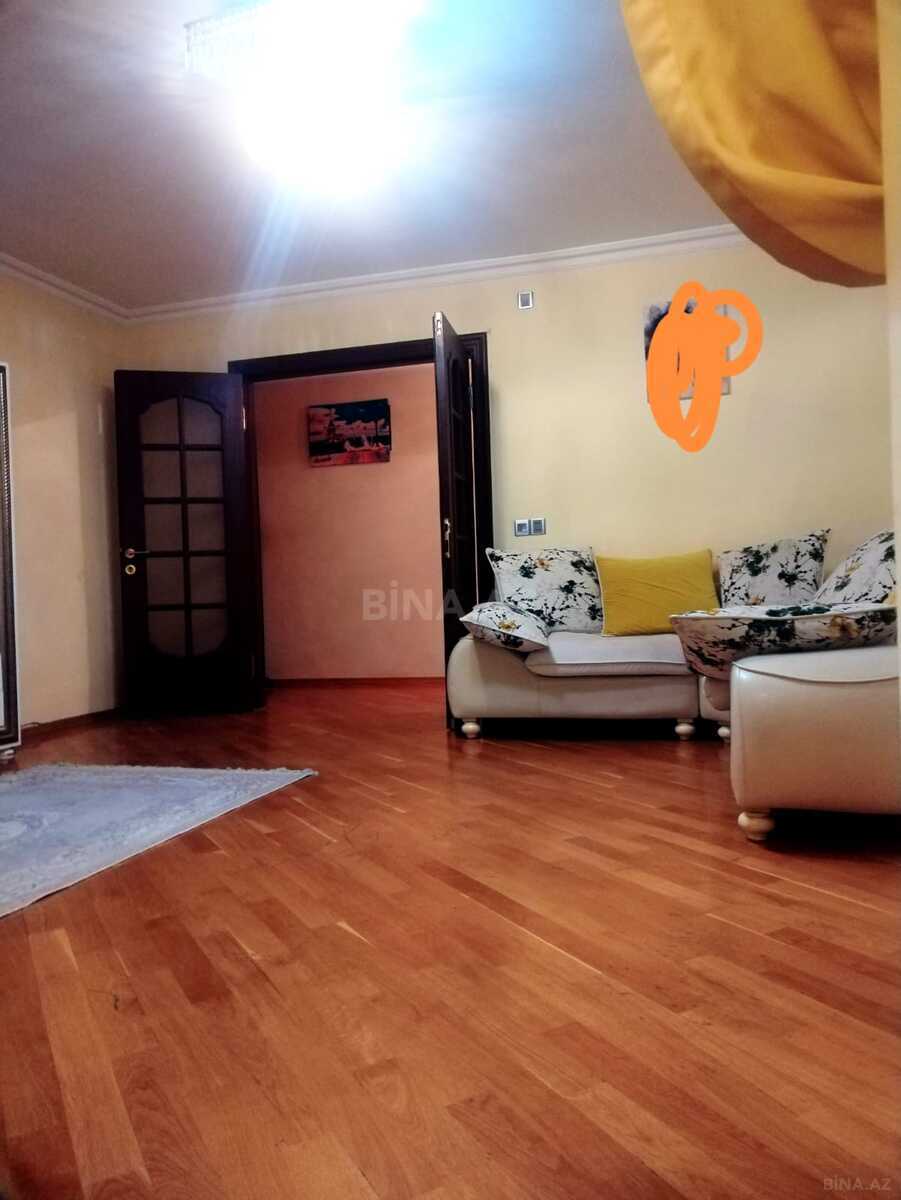 3 otaqlı Köhnə tikili, 20 Yanvar m., Bakı