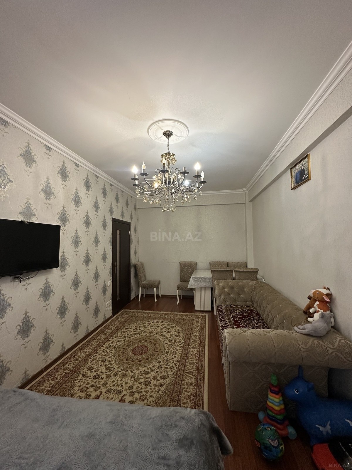 3 otaqlı Yeni tikili, Xırdalan