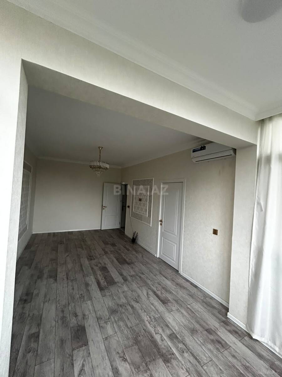 2 otaqlı Köhnə tikili, Memar Əcəmi m., Bakı