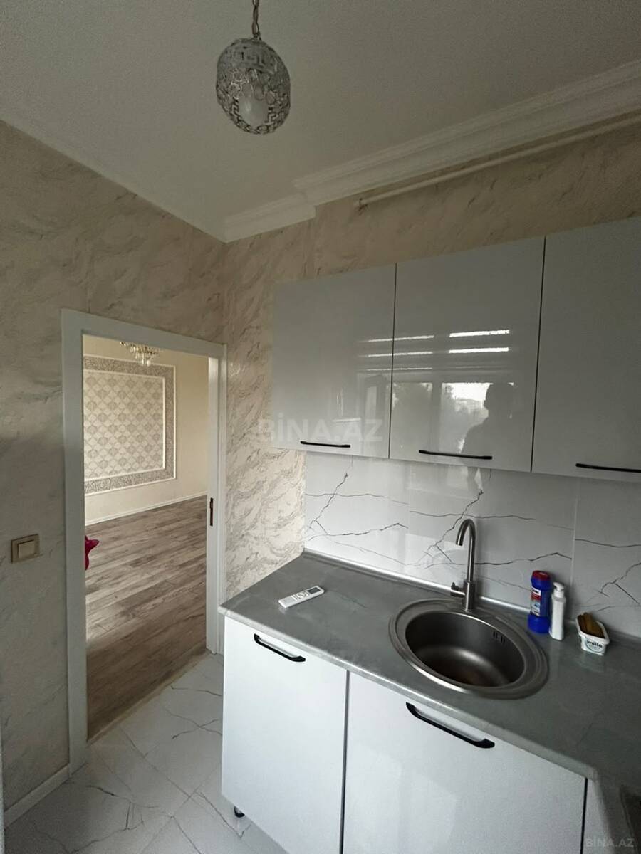 2 otaqlı Köhnə tikili, Memar Əcəmi m., Bakı