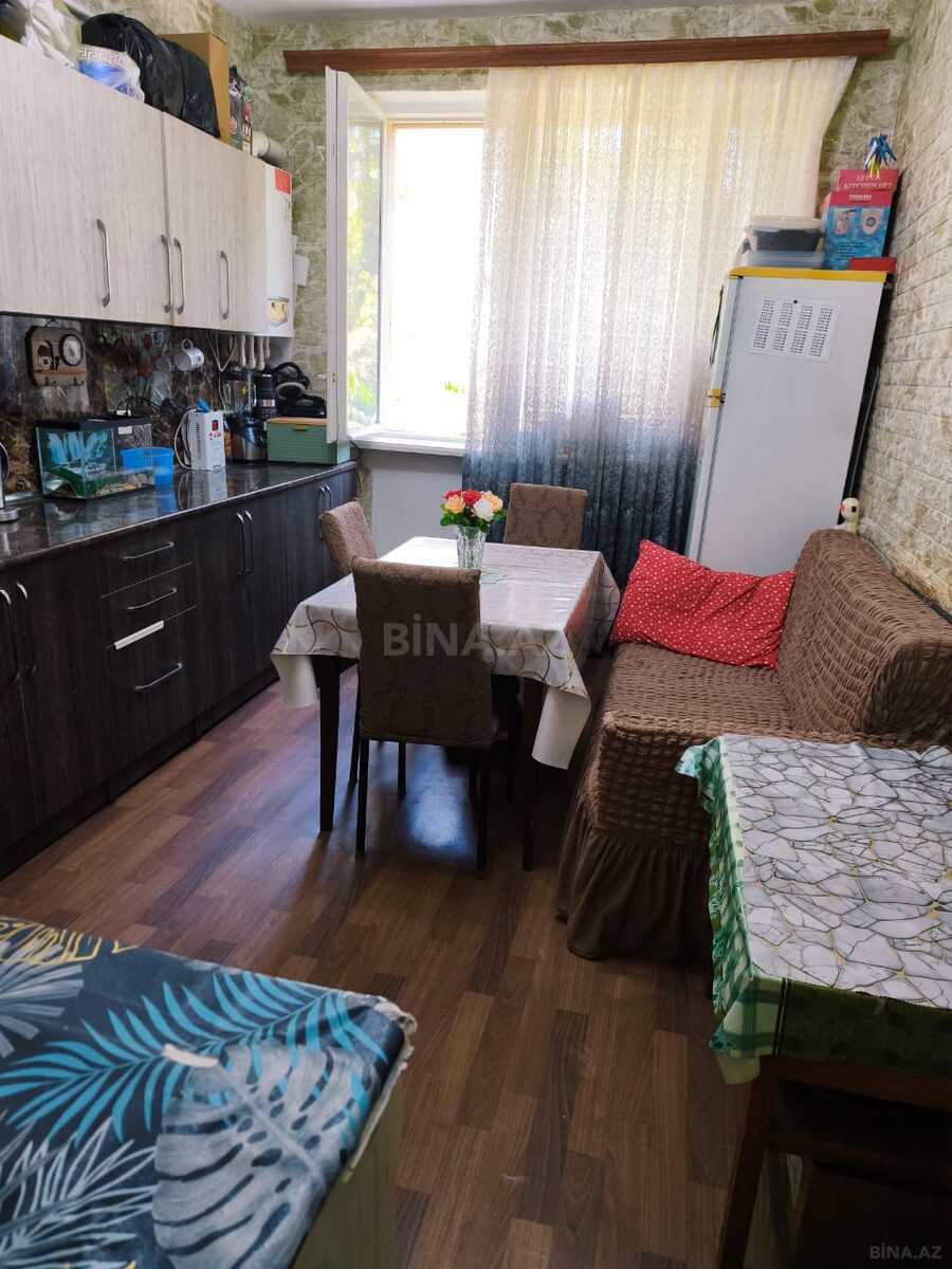 2 otaqlı Köhnə tikili, Xalqlar Dostluğu m., Bakı