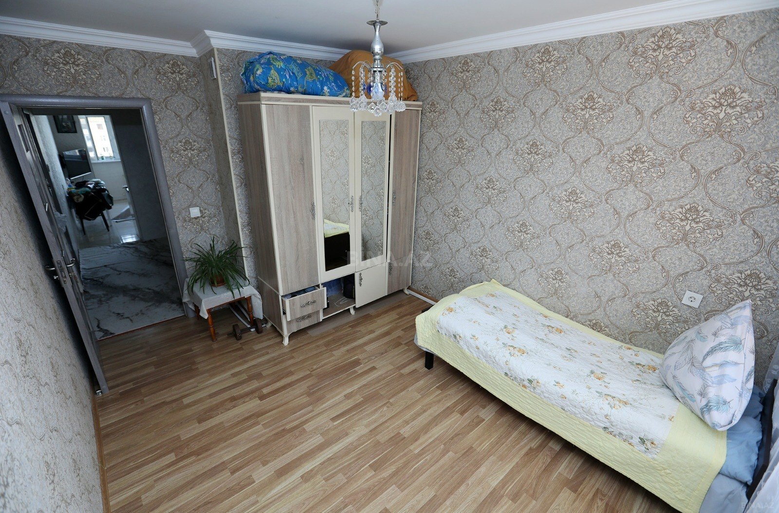 3 otaqlı Köhnə tikili, Əhmədli m., Bakı