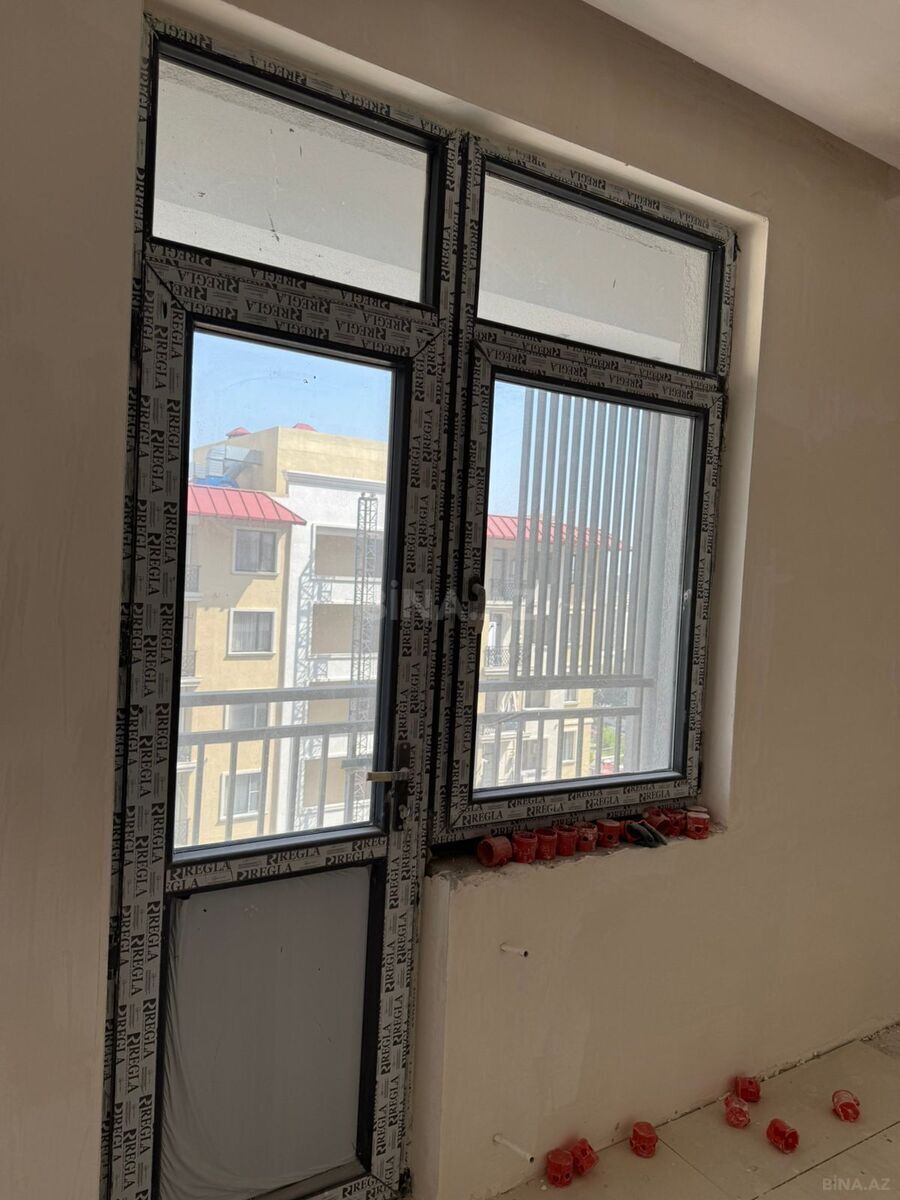 3 otaqlı Köhnə tikili, Elmlər Akademiyası m., Bakı