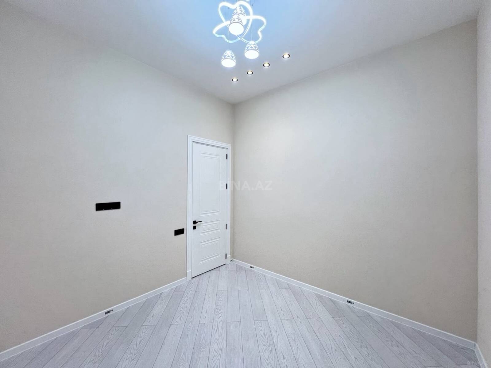 4 otaqlı Həyət evi/Bağ evi, Mərdəkan q., Bakı