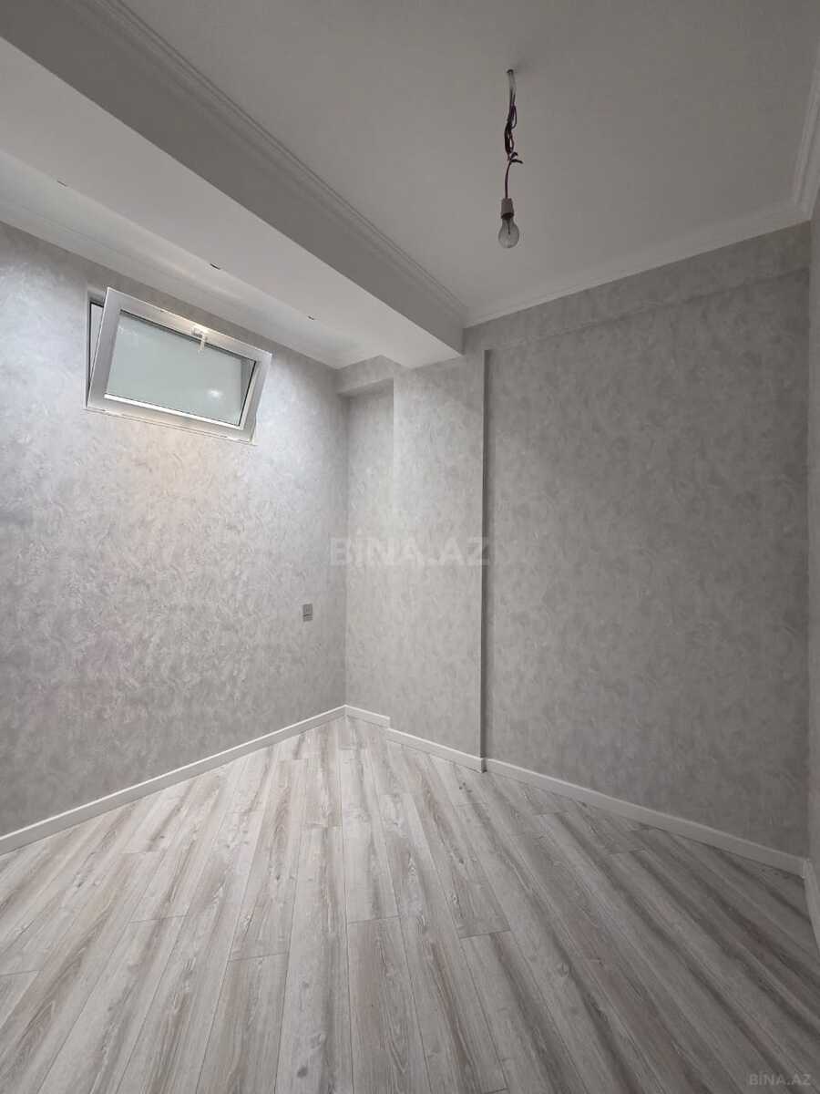 3 otaqlı Yeni tikili, Xırdalan