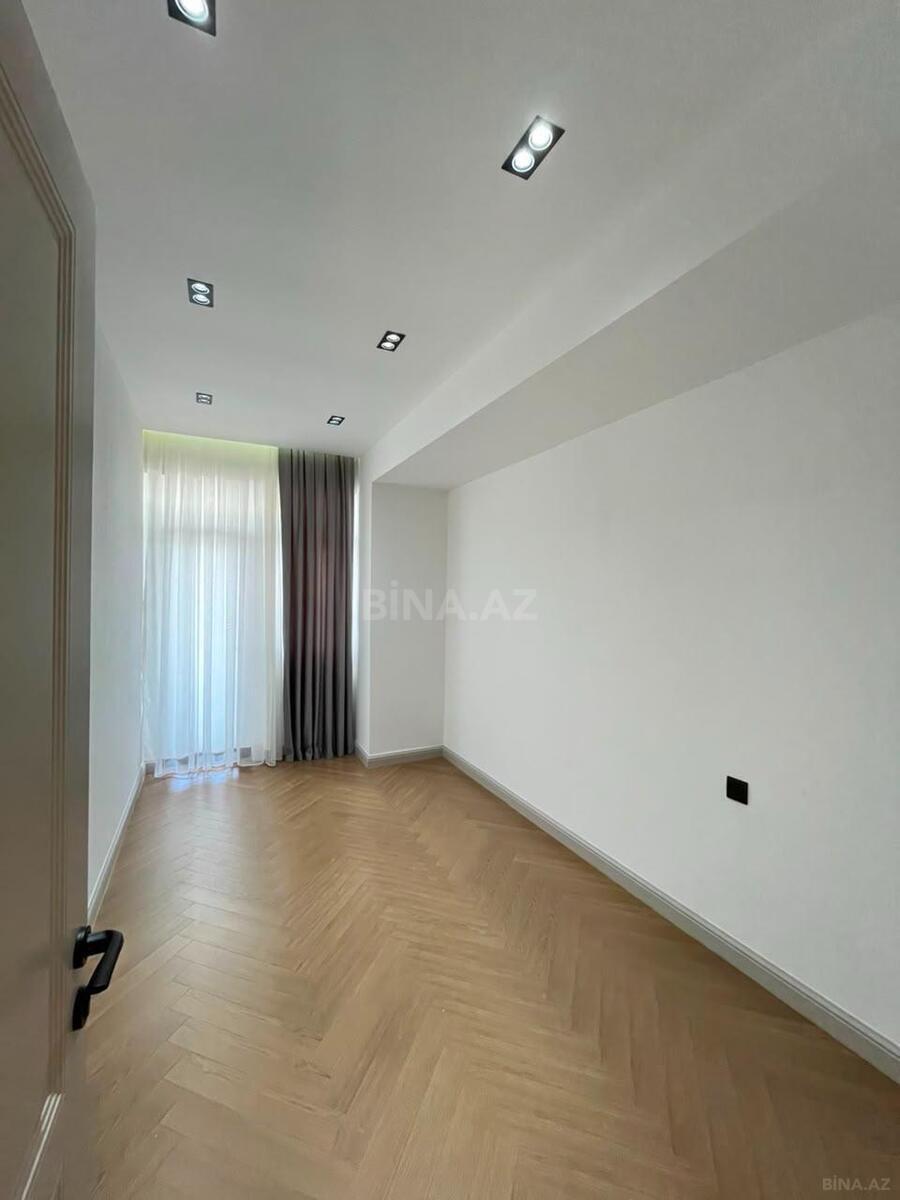 3 otaqlı Yeni tikili, Şah İsmayıl Xətai m., Bakı