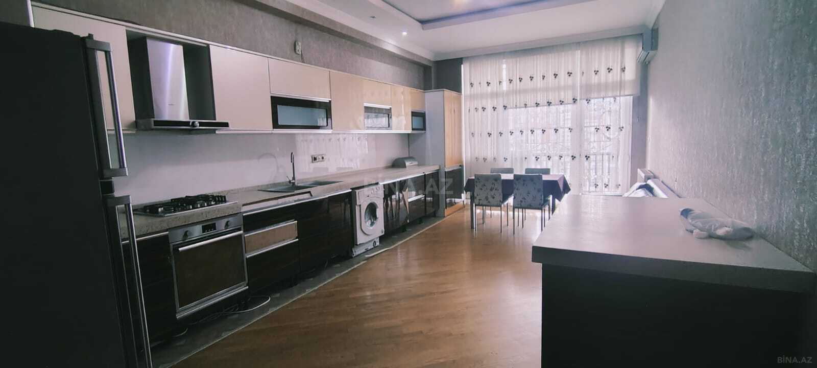 4 otaqlı Yeni tikili, 28 May m., Bakı