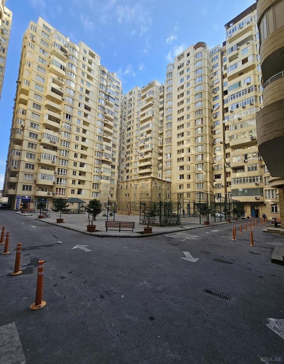 3 otaqlı Yeni tikili, 8 Noyabr m., Bakı