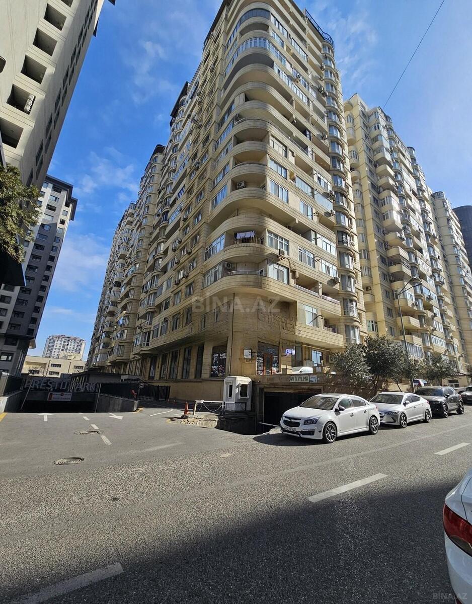 3 otaqlı Yeni tikili, 8 Noyabr m., Bakı