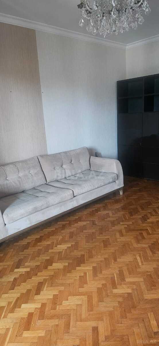 3 otaqlı Köhnə tikili, Gənclik m., Bakı