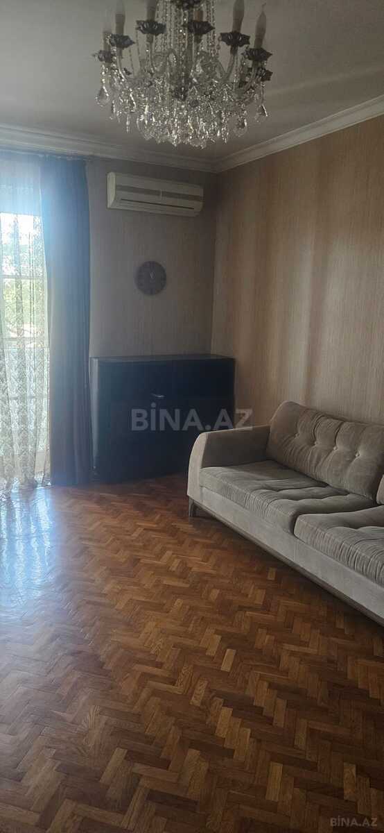 3 otaqlı Köhnə tikili, Gənclik m., Bakı