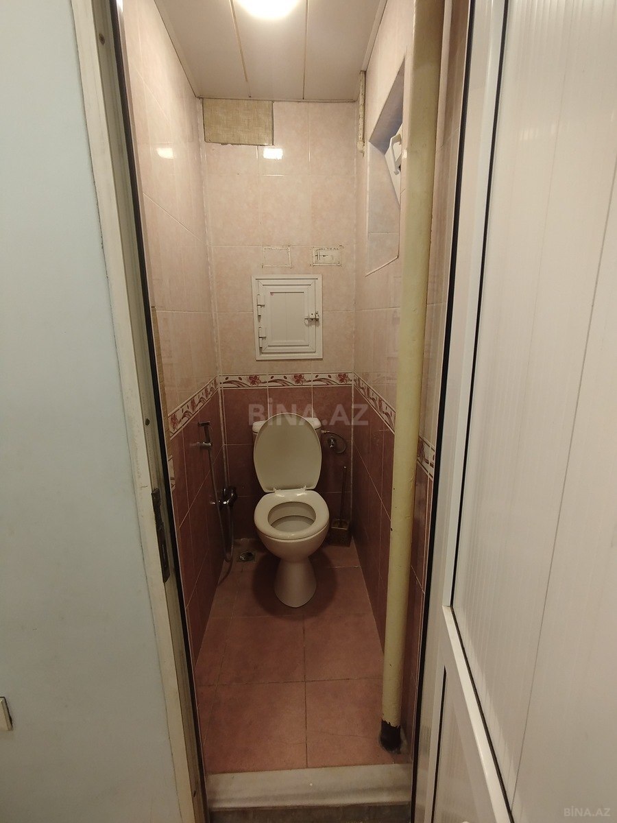 3 otaqlı Köhnə tikili, Elmlər Akademiyası m., Bakı
