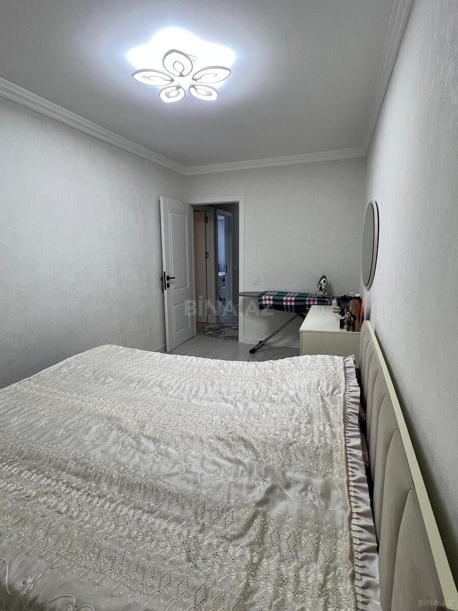 3 otaqlı Köhnə tikili, Xalqlar Dostluğu m., Bakı