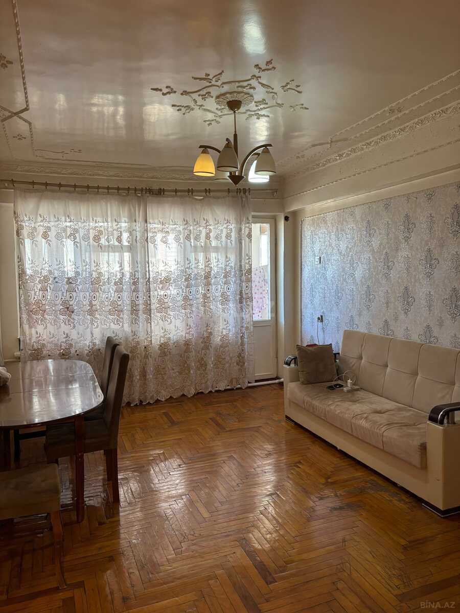 3 otaqlı Köhnə tikili, Elmlər Akademiyası m., Bakı