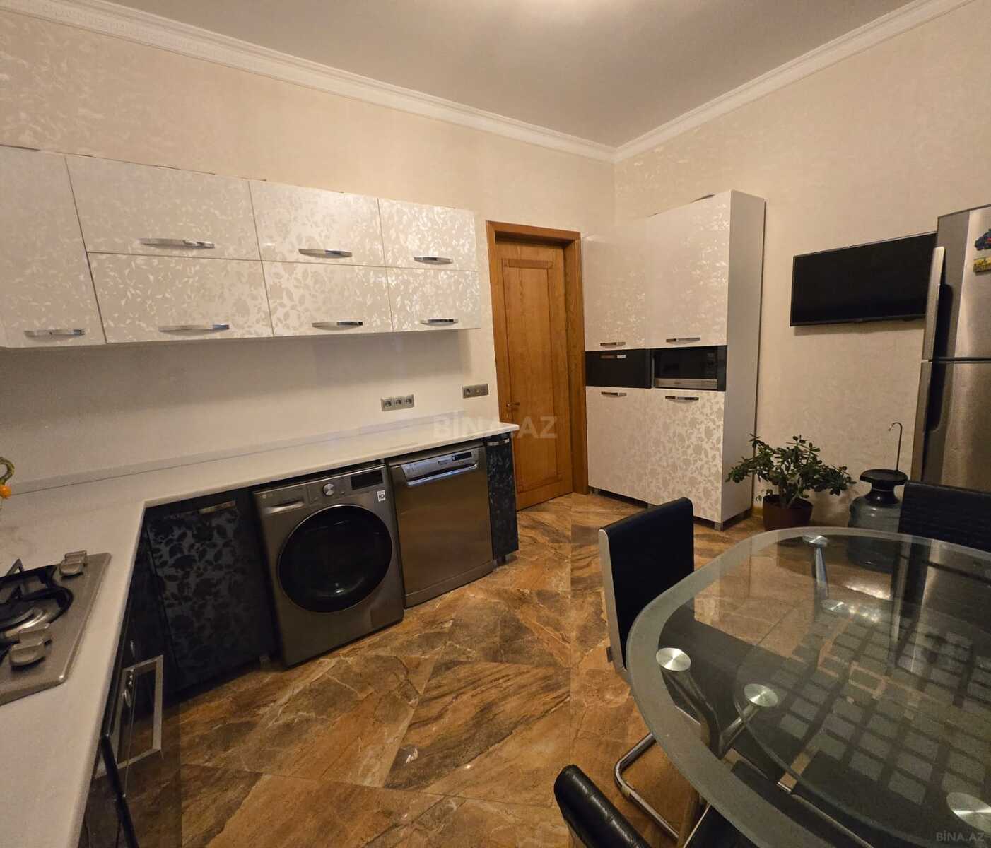 4 otaqlı Həyət evi/Bağ evi, Mərdəkan q., Bakı