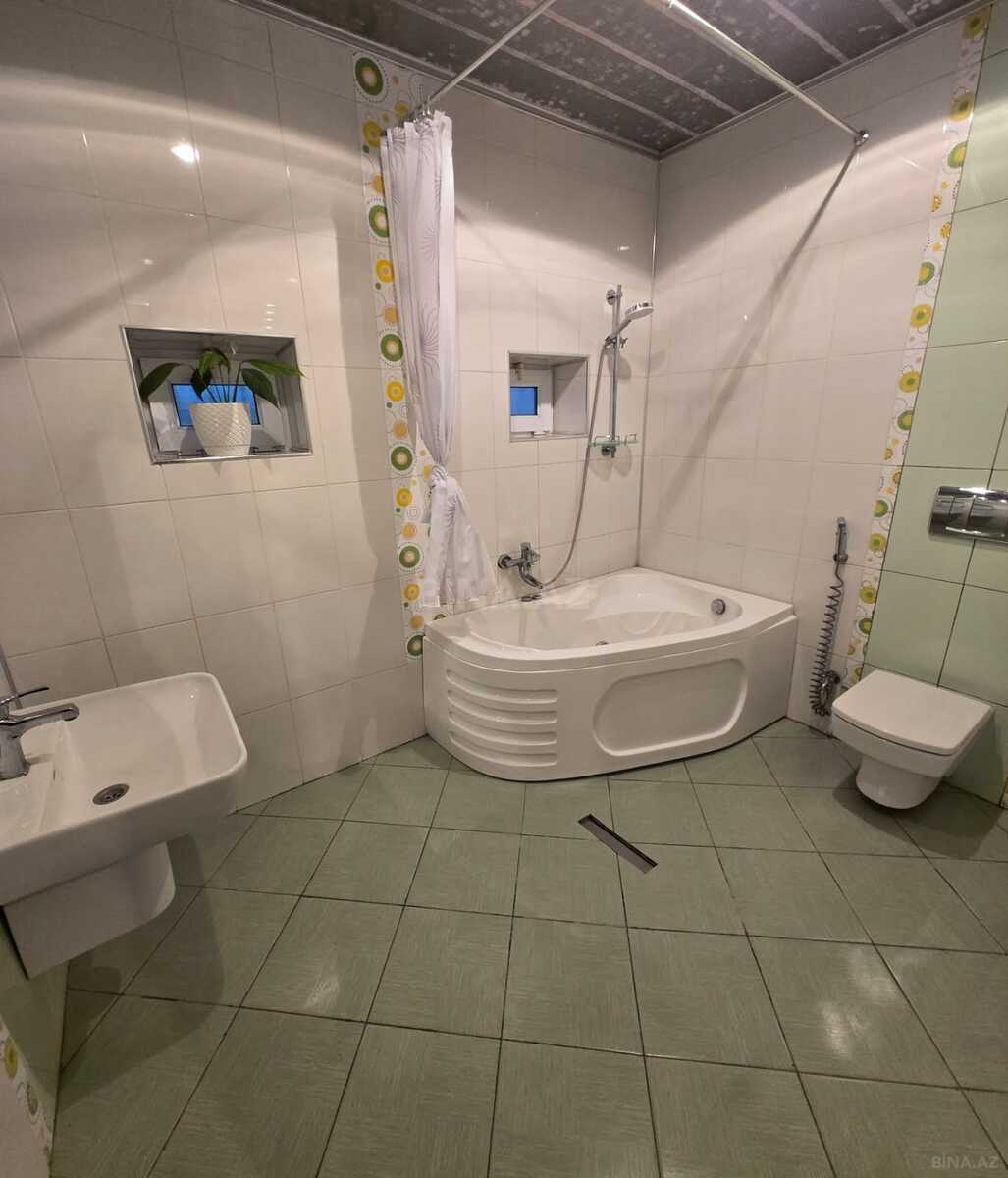 4 otaqlı Həyət evi/Bağ evi, Mərdəkan q., Bakı