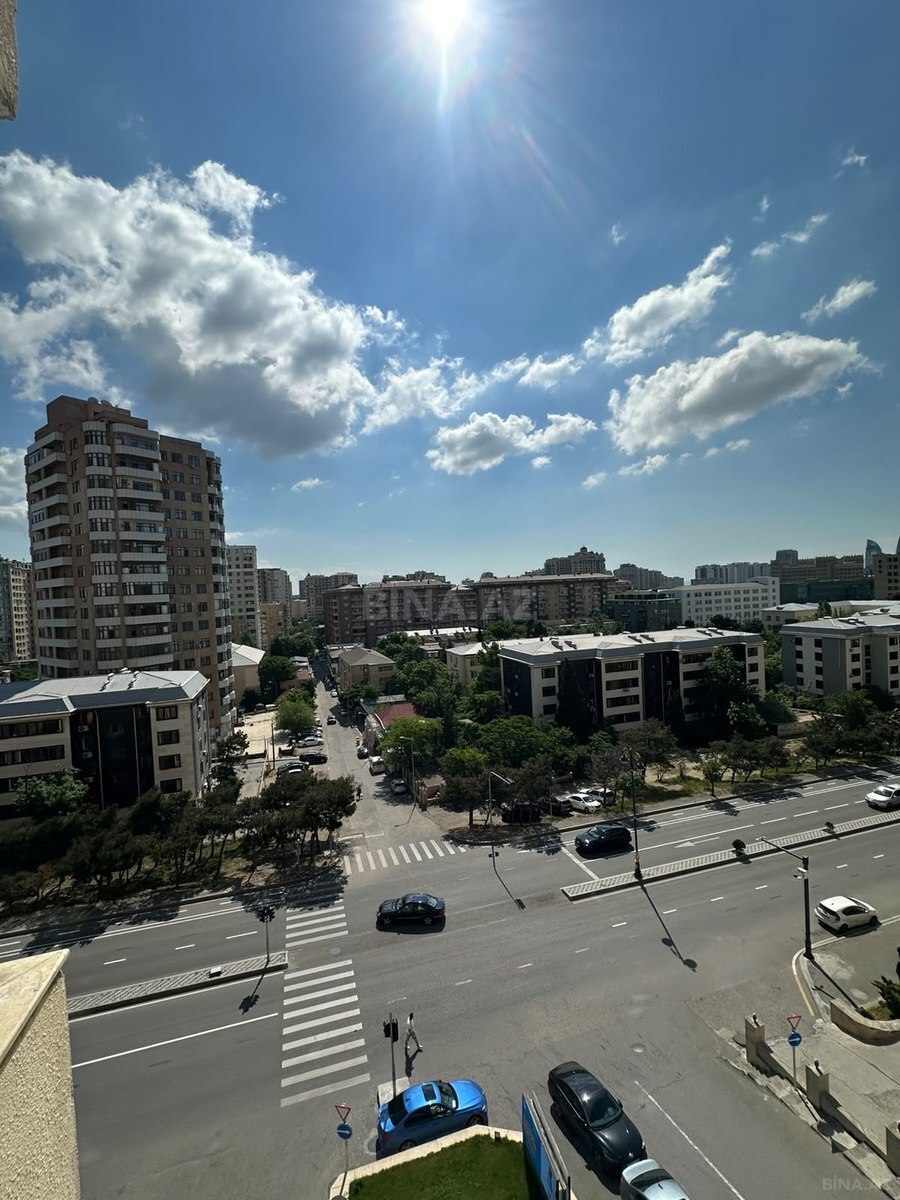 3 otaqlı Yeni tikili, Elmlər Akademiyası m., Bakı