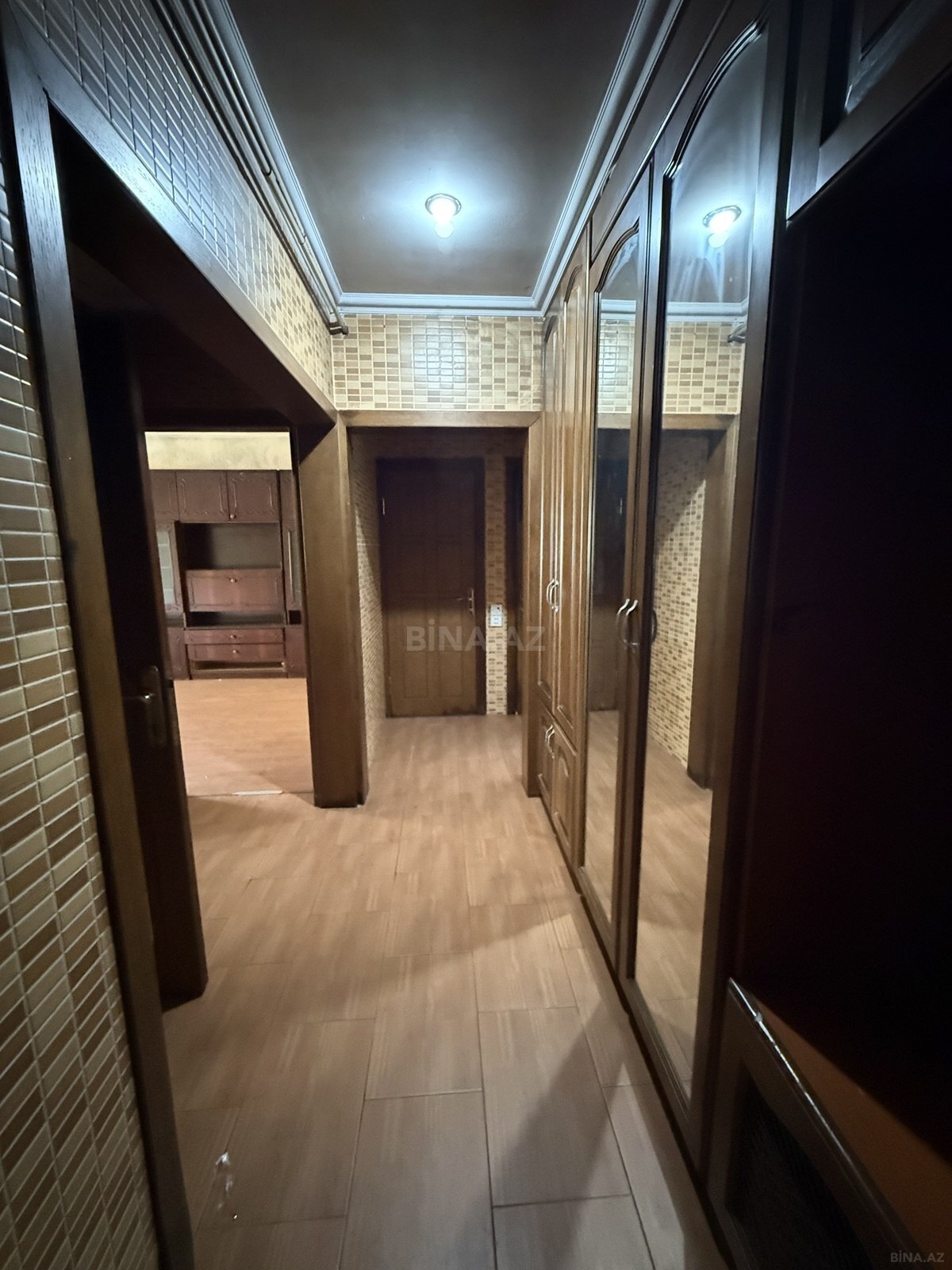 2 otaqlı Köhnə tikili, Həzi Aslanov m., Bakı