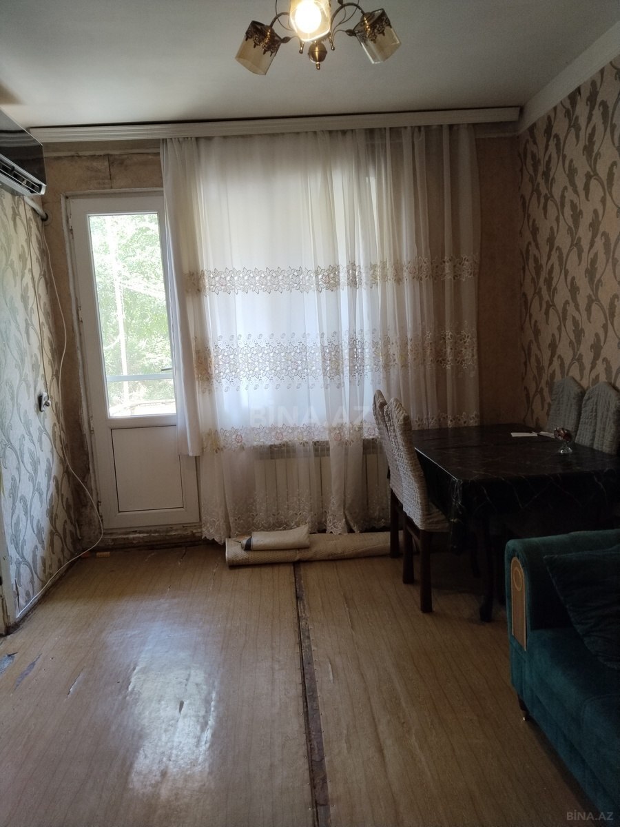 2 otaqlı Köhnə tikili, Memar Əcəmi m., Bakı