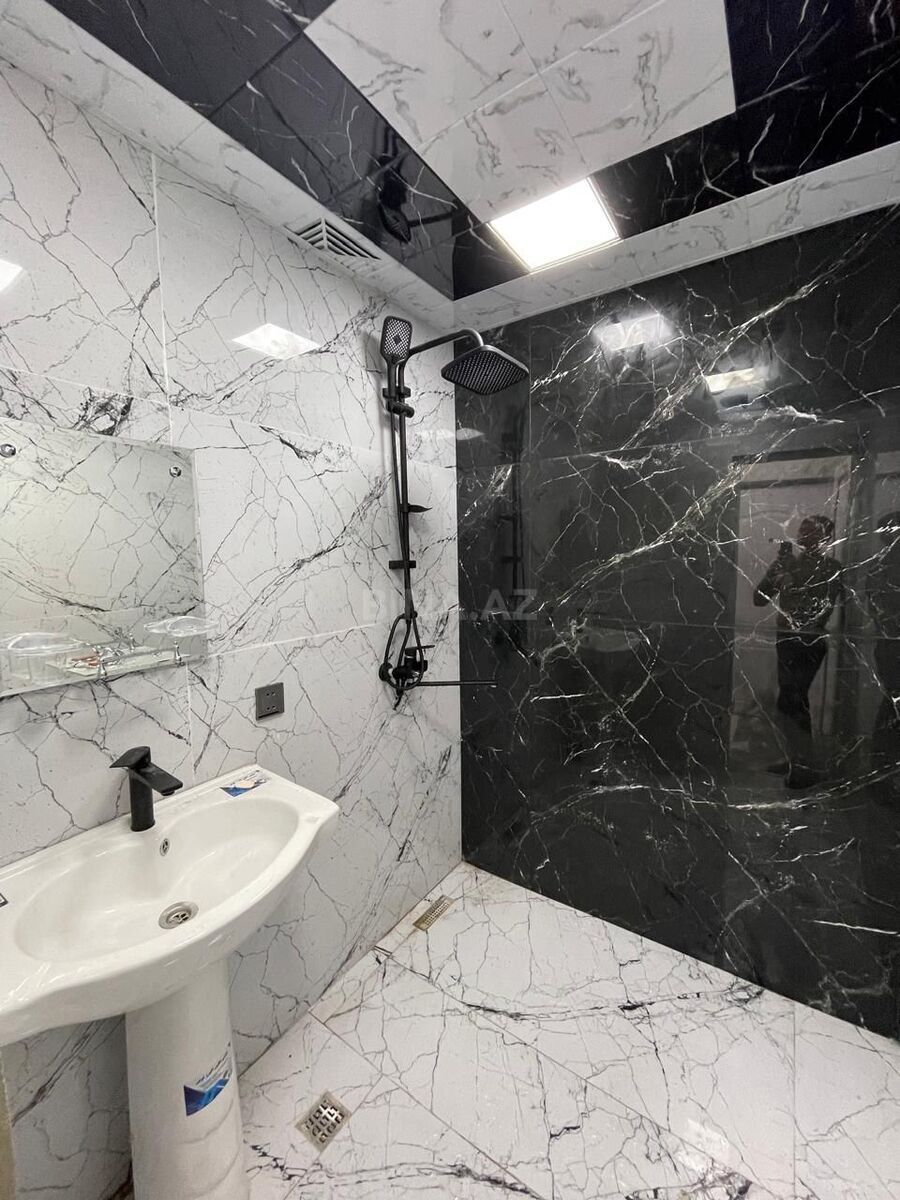 2 otaqlı Köhnə tikili, Memar Əcəmi m., Bakı