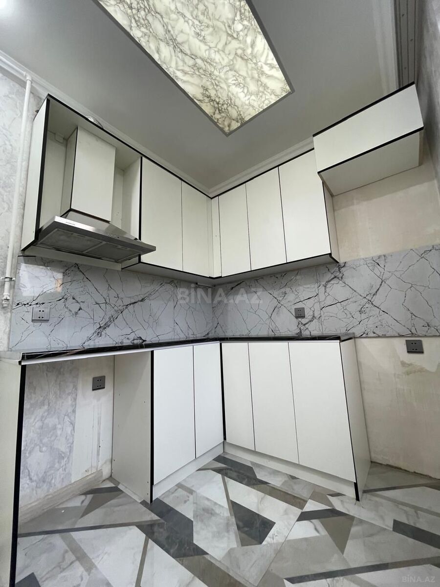 2 otaqlı Köhnə tikili, Memar Əcəmi m., Bakı