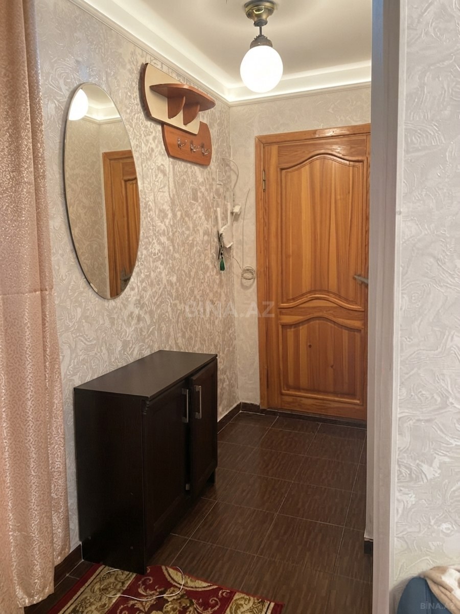 2 otaqlı Köhnə tikili, Elmlər Akademiyası m., Bakı