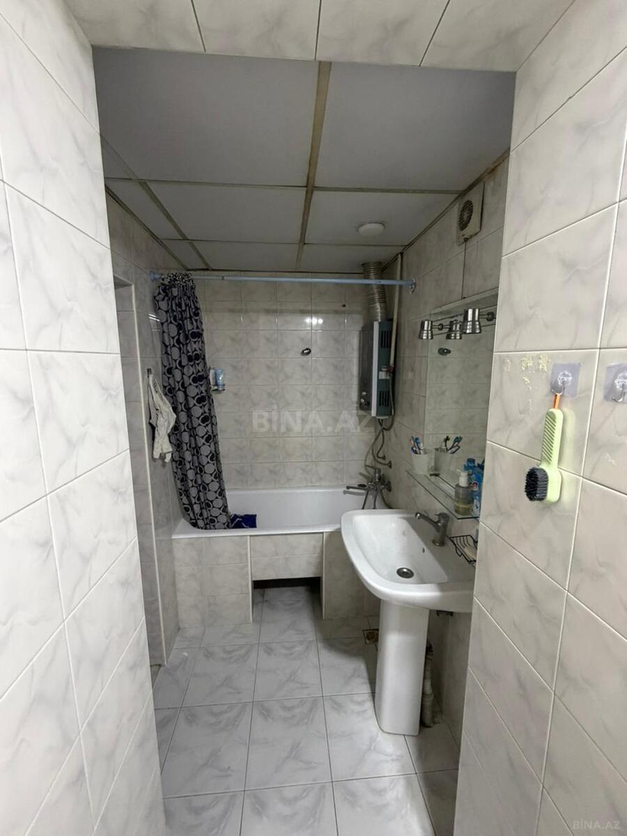 2 otaqlı Köhnə tikili, Şah İsmayıl Xətai m., Bakı