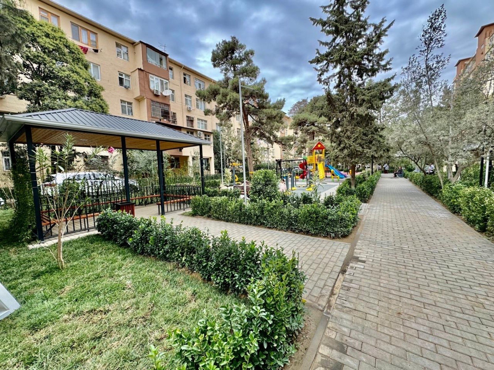 2 otaqlı Köhnə tikili, Azadlıq Prospekti m., Bakı