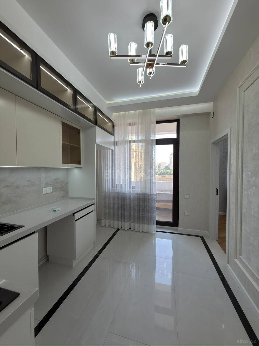 3 otaqlı Yeni tikili, Neftçilər m., Bakı