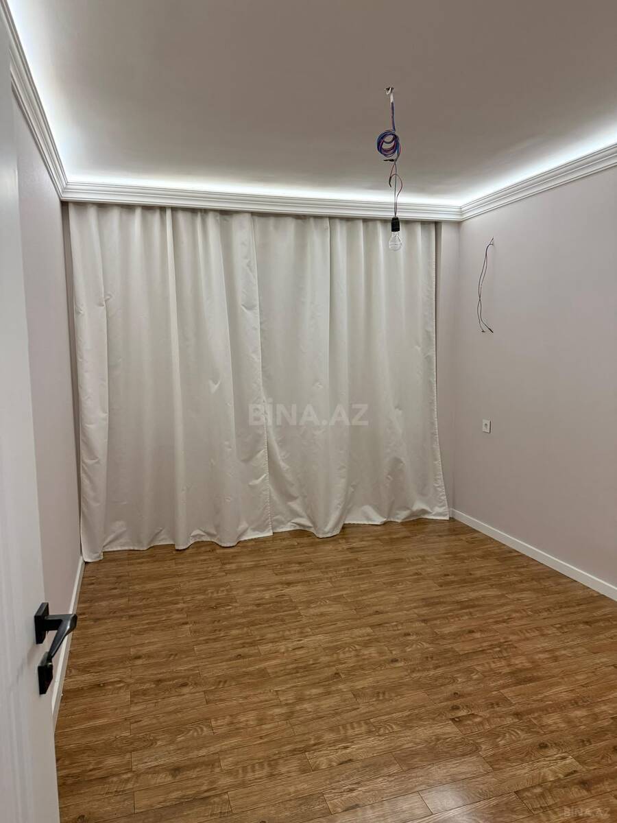 4 otaqlı Köhnə tikili, Xalqlar Dostluğu m., Bakı