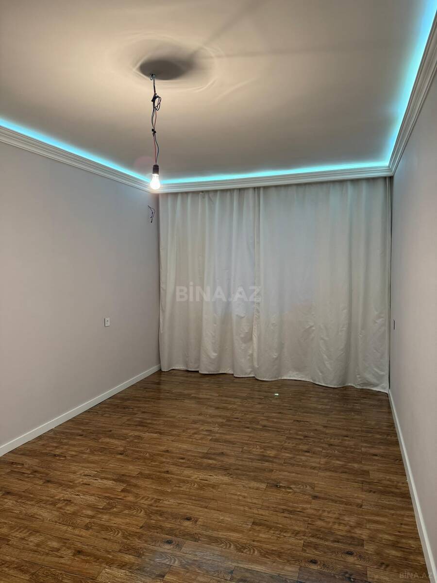 4 otaqlı Köhnə tikili, Xalqlar Dostluğu m., Bakı