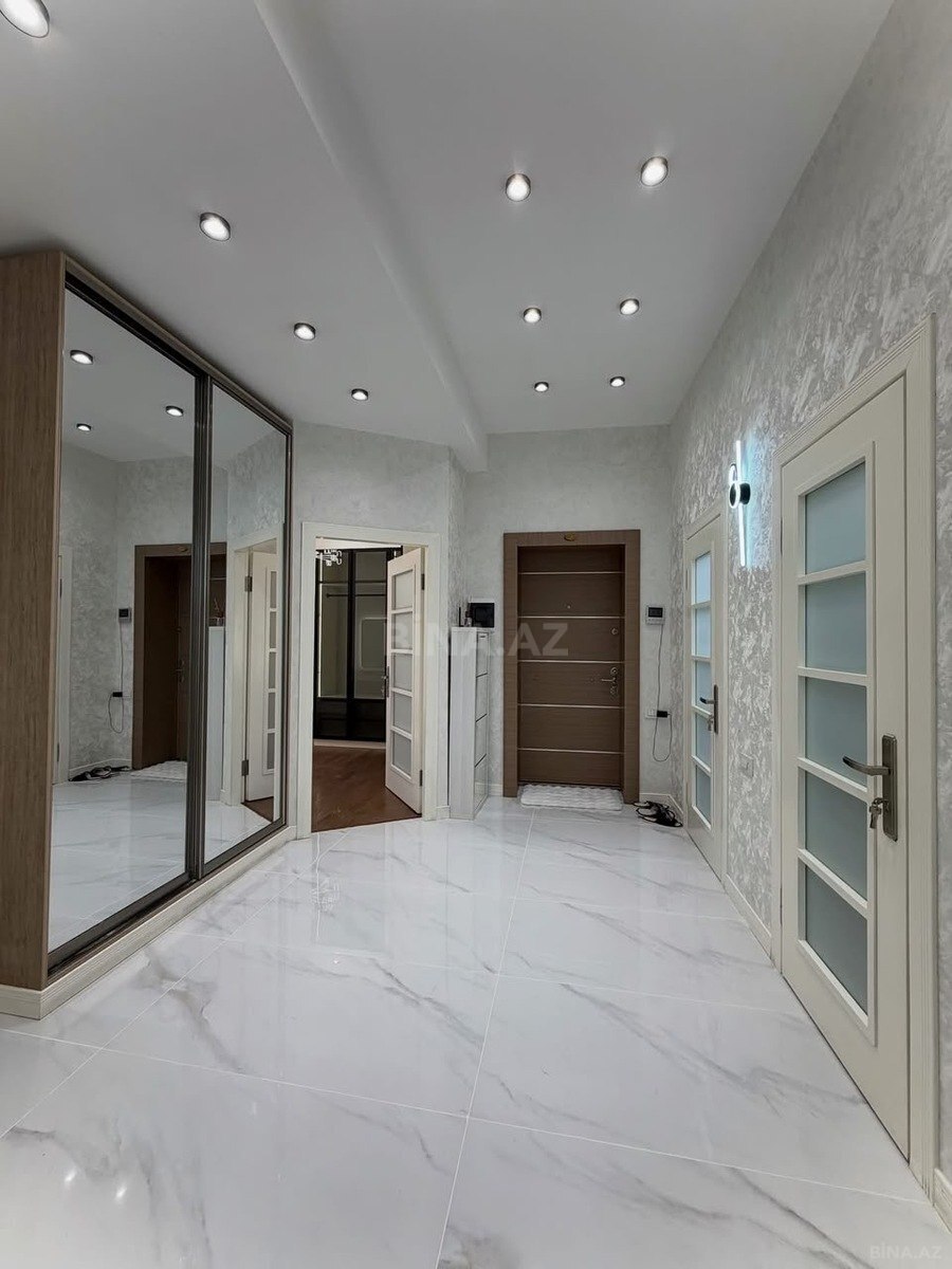 3 otaqlı Yeni tikili, 8 Noyabr m., Bakı