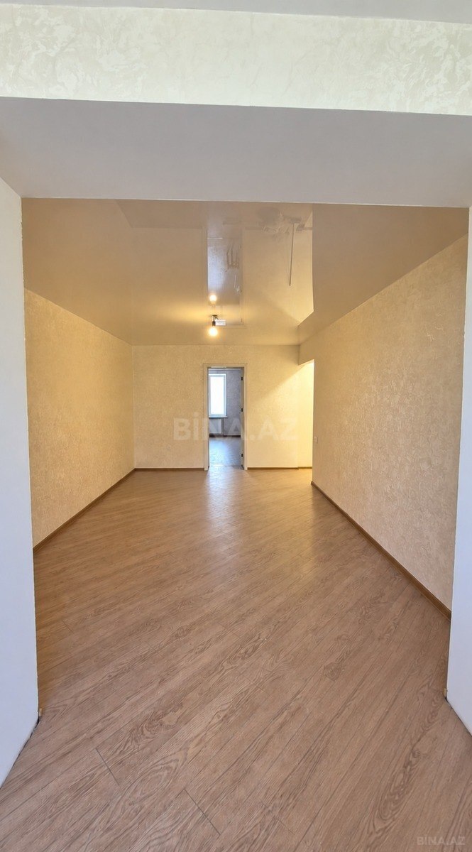 2 otaqlı Köhnə tikili, Elmlər Akademiyası m., Bakı