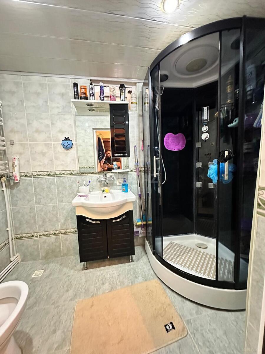 2 otaqlı Köhnə tikili, Elmlər Akademiyası m., Bakı