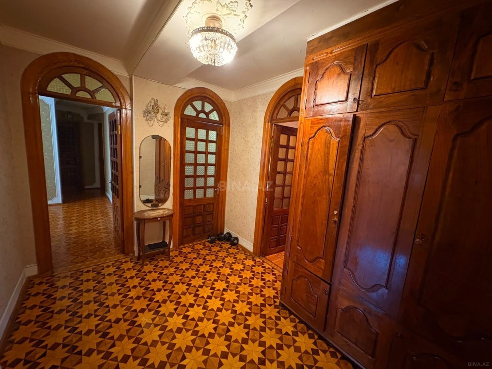 4 otaqlı Köhnə tikili, Əhmədli m., Bakı