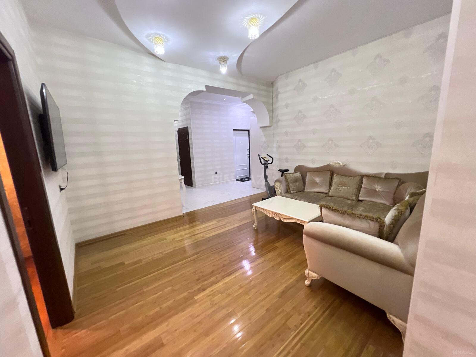 3 otaqlı Yeni tikili, Qara Qarayev m., Bakı