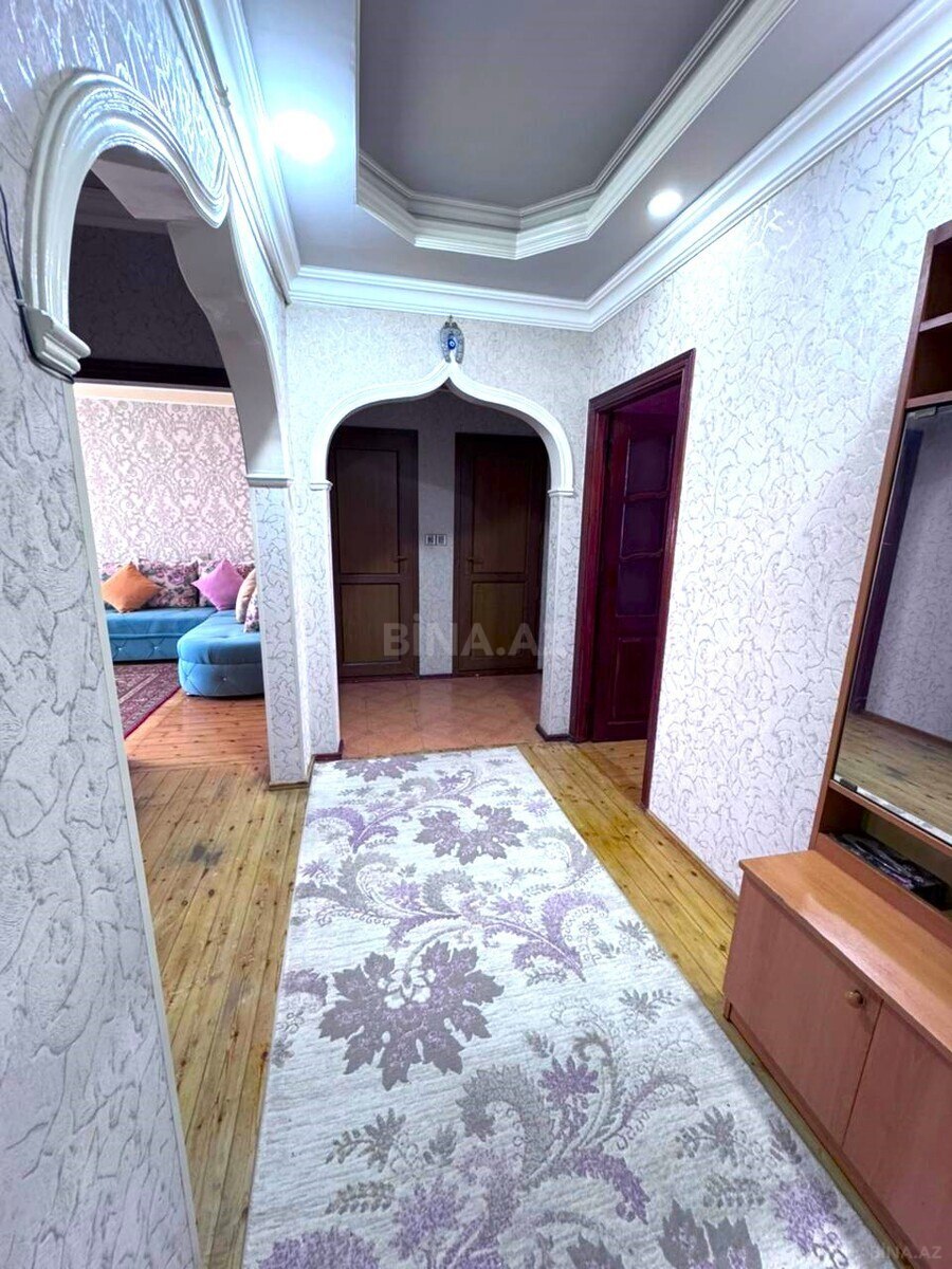 3 otaqlı Köhnə tikili, Yeni Günəşli q., Bakı