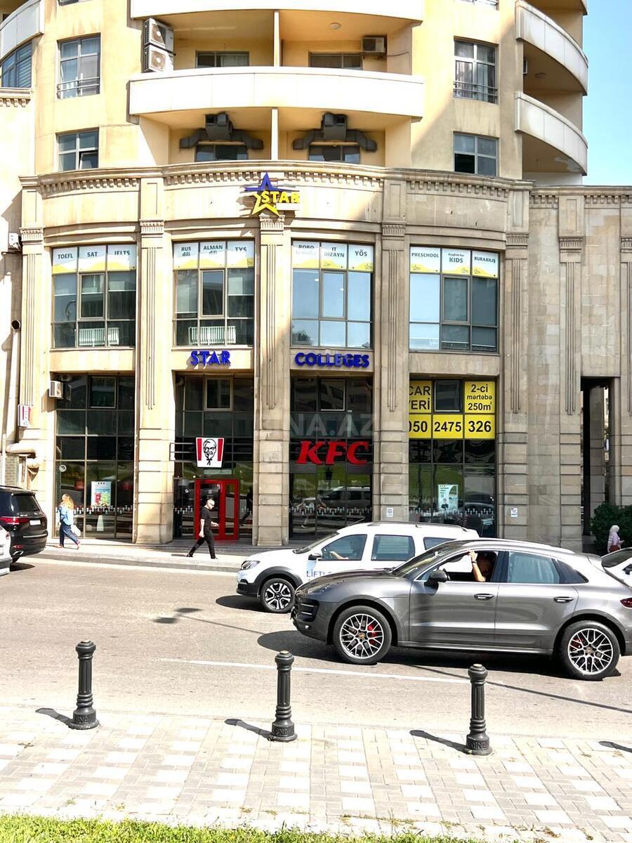 3 otaqlı Yeni tikili, Nizami m., Bakı