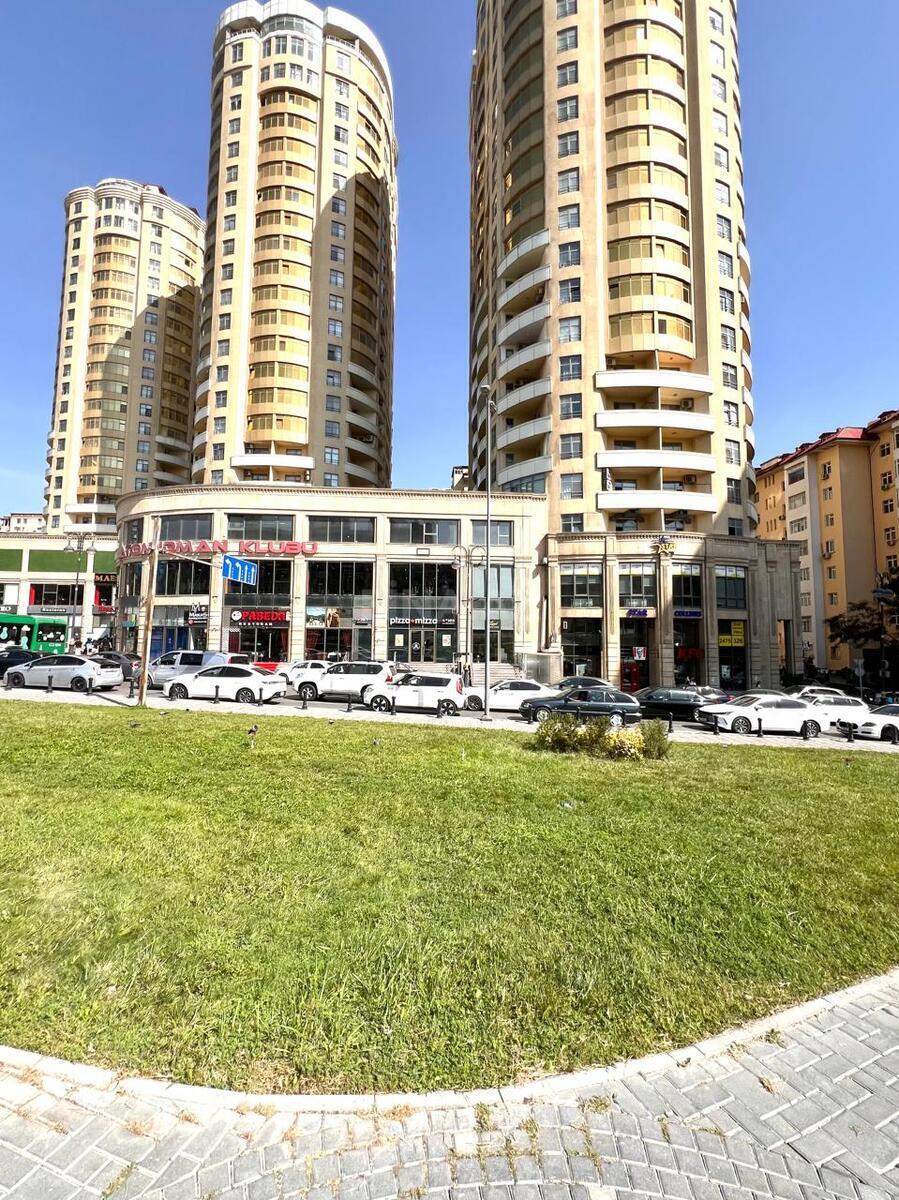 3 otaqlı Yeni tikili, Nizami m., Bakı