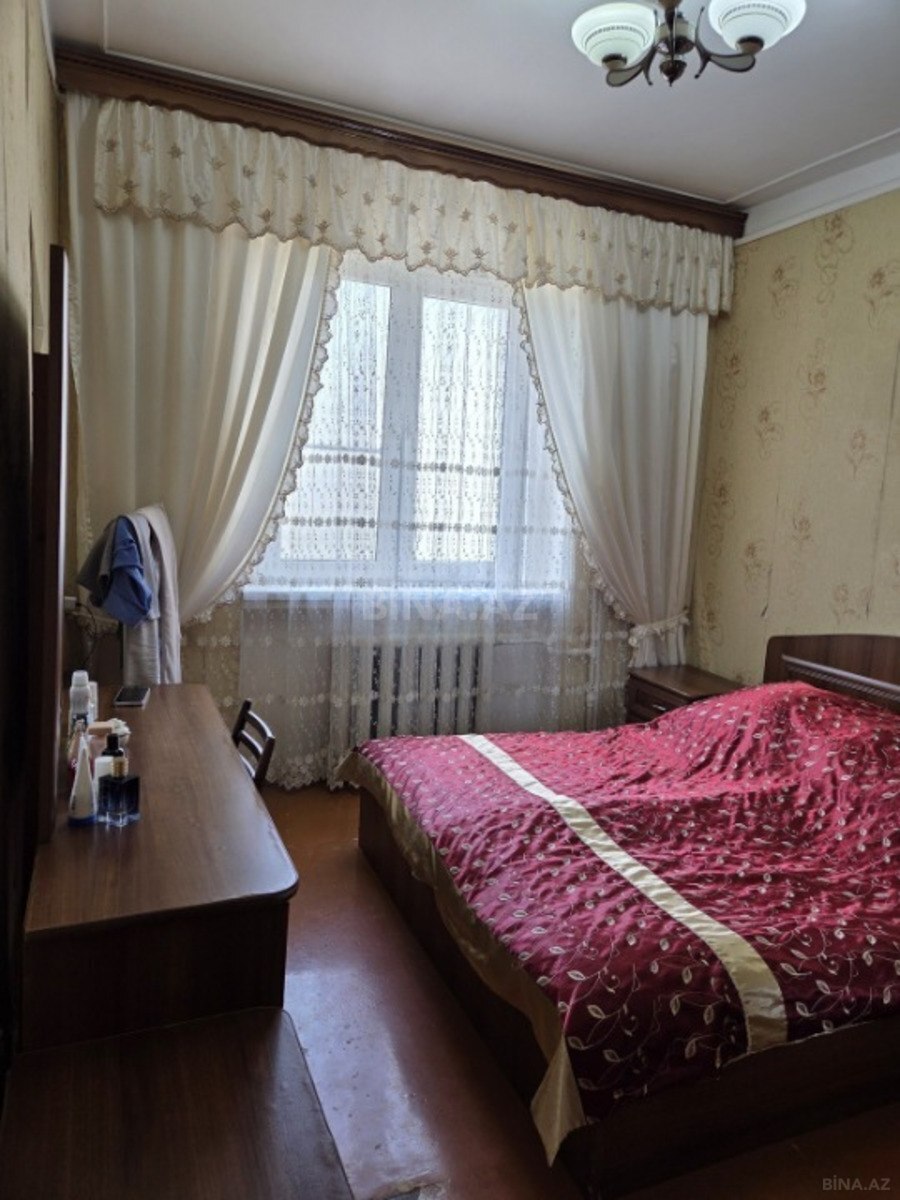 3 otaqlı Köhnə tikili, Həzi Aslanov m., Bakı