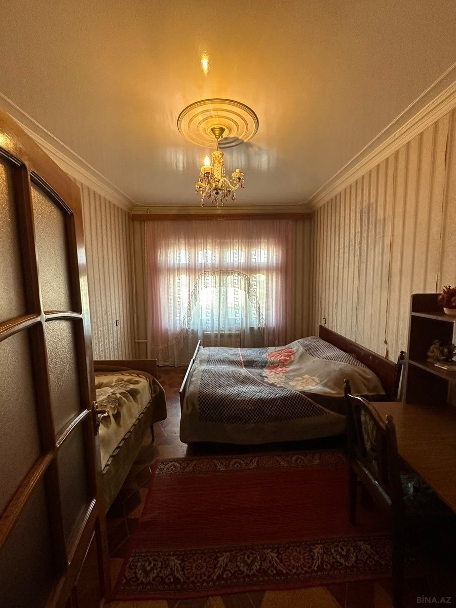 5 otaqlı Köhnə tikili, Əhmədli m., Bakı