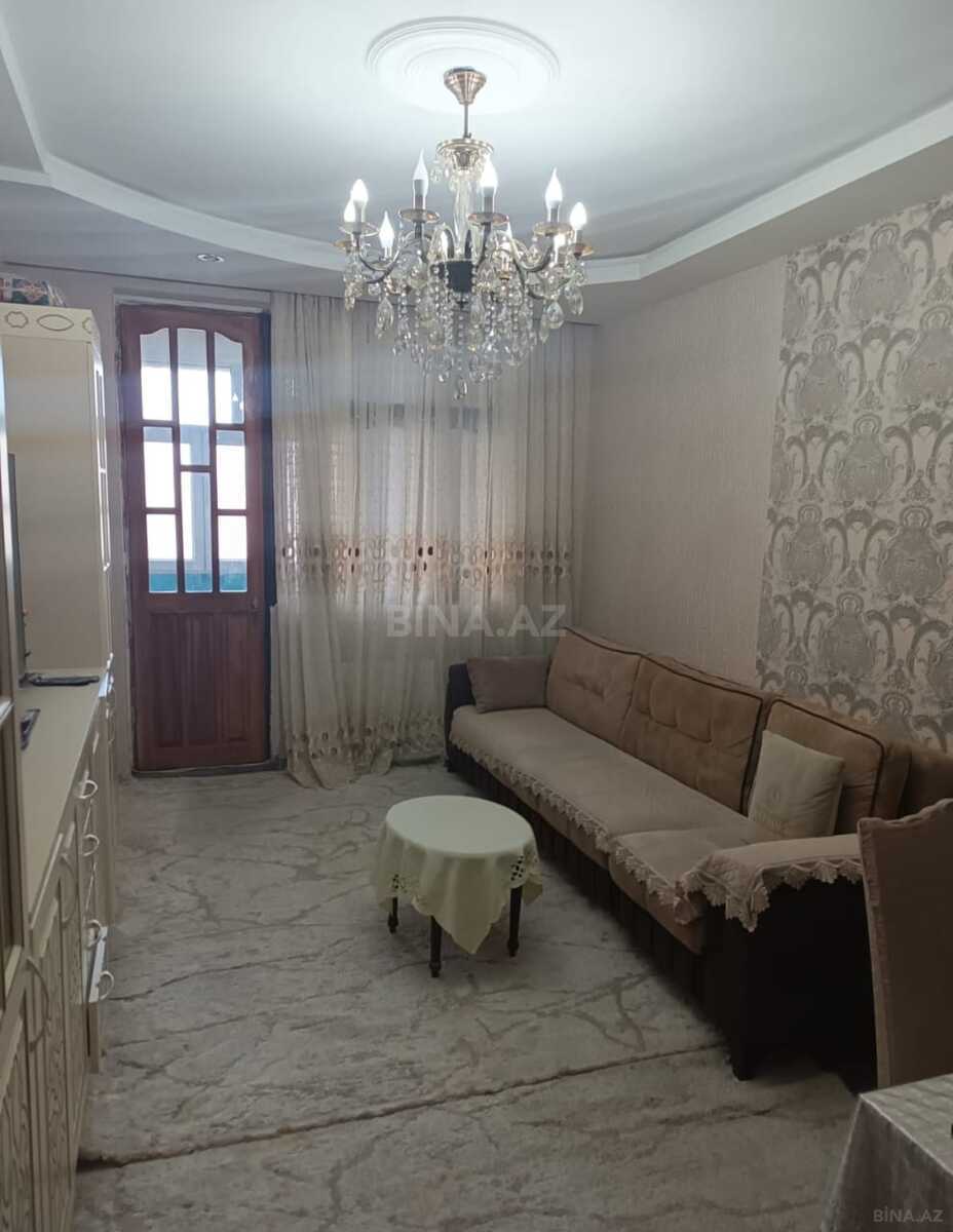 3 otaqlı Köhnə tikili, Sumqayıt