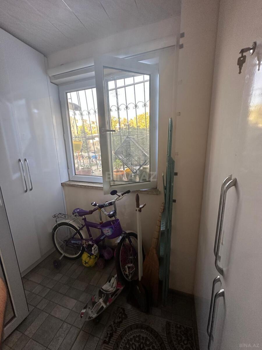 3 otaqlı Köhnə tikili, Neftçilər m., Bakı