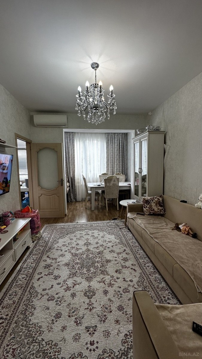 2 otaqlı Köhnə tikili, Memar Əcəmi m., Bakı