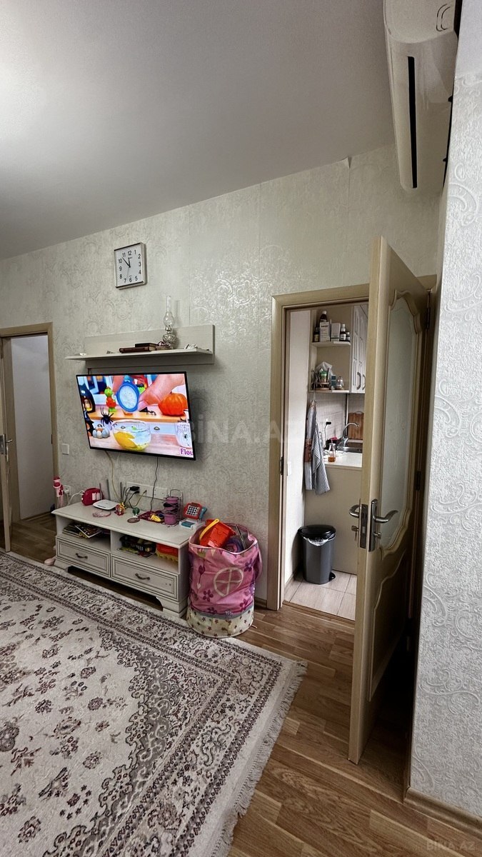 2 otaqlı Köhnə tikili, Memar Əcəmi m., Bakı