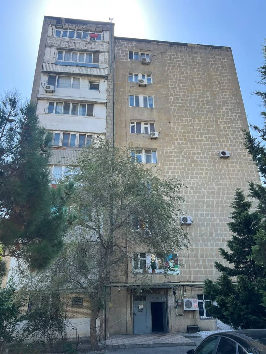 3 otaqlı Köhnə tikili, Memar Əcəmi m., Bakı